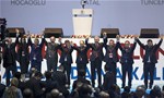 Başbakan Ahmet Davutoğlu ile Gençlik ve Spor Bakanı Akif Çağatay Kılıç, Ak Parti 25. Dönem Milletvekili Aday Tanıtım Toplantısı'na katıldı.
