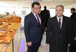 Gençlik ve Spor Bakanı Akif Çağatay Kılıç, Samsun esnafını ziyaret etti.