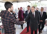 Gençlik ve Spor Bakanı Akif Çağatay Kılıç, Samsun esnafını ziyaret etti.