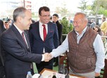 Gençlik ve Spor Bakanı Akif Çağatay Kılıç, Samsun esnafını ziyaret etti.