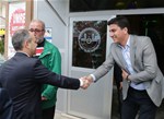 Gençlik ve Spor Bakanı Akif Çağatay Kılıç, Samsun esnafını ziyaret etti.
