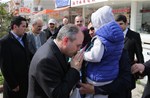 Gençlik ve Spor Bakanı Akif Çağatay Kılıç, Samsun esnafını ziyaret etti.