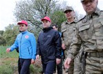 Gençlik ve Spor Bakanı Akif Çağatay Kılıç, Çanakkale Kara Savaşlarının 100. Yıl Anma Törenleri 57. Alay Vefa Yürüyüşü'ne katıldı.