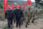 Gençlik ve Spor Bakanı Akif Çağatay Kılıç, Çanakkale Kara Savaşlarının 100. Yıl Anma Törenleri 57. Alay Vefa Yürüyüşü'ne katıldı.