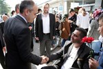 Gençlik ve Spor Bakanı Akif Çağatay Kılıç, Samsun Çarşamba İlçesi esnafını ziyaret etti.