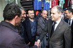 Gençlik ve Spor Bakanı Akif Çağatay Kılıç, Samsun Çarşamba İlçesi esnafını ziyaret etti.
