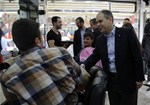 Gençlik ve Spor Bakanı Akif Çağatay Kılıç, Samsun İlkadım esnafını ziyaret etti.
