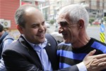Gençlik ve Spor Bakanı Akif Çağatay Kılıç, Samsun İlkadım esnafını ziyaret etti.