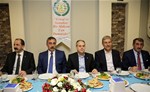 Gençlik ve Spor Bakanı Akif Çağatay Kılıç, Samsun Esnaf ve Sanatkarlar Odası üyeleriyle bir araya geldi.