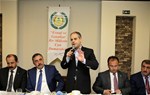 Gençlik ve Spor Bakanı Akif Çağatay Kılıç, Samsun Esnaf ve Sanatkarlar Odası üyeleriyle bir araya geldi.