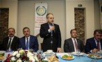 Gençlik ve Spor Bakanı Akif Çağatay Kılıç, Samsun Esnaf ve Sanatkarlar Odası üyeleriyle bir araya geldi.