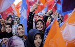 Başbakan Ahmet Davutoğlu ile Gençlik ve Spor Bakanı Akif Çağatay Kılıç, Ak Parti Samsun Mitingine katıldı.