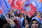 Başbakan Ahmet Davutoğlu ile Gençlik ve Spor Bakanı Akif Çağatay Kılıç, Ak Parti Samsun Mitingine katıldı.
