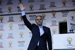 Başbakan Ahmet Davutoğlu ile Gençlik ve Spor Bakanı Akif Çağatay Kılıç, Ak Parti Samsun Mitingine katıldı.