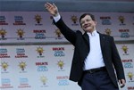 Başbakan Ahmet Davutoğlu ile Gençlik ve Spor Bakanı Akif Çağatay Kılıç, Ak Parti Samsun Mitingine katıldı.