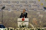 Cumhurbaşkanı Recep Tayyip Erdoğan ile Gençlik ve Spor Bakanı Akif Çağatay Kılıç, Sinan Erdem Spor Salonu'nda düzenlenen Rizeliler Buluşuyor etkinliğine katıldı.