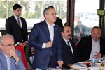 Gençlik ve Spor Bakanı Akif Çağatay Kılıç, Samsun Belediye Başkanı, Tekkeköy İlçe Başkanı ve Muhtarlarla kahvaltı programında bir araya geldi.