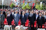 Gençlik ve Spor Bakanı Akif Çağatay Kılıç, Samsun Bafra Gençlik Merkezi bahçesinde düzenlenen Hıdırellez Şenlikleri'ne katıldı.