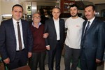 Gençlik ve Spor Bakanı Akif Çağatay Kılıç, Samsun'un Kavak İlçesi'nde esnaf ziyaretinde bulundu.