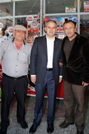 Gençlik ve Spor Bakanı Akif Çağatay Kılıç, Samsun'un Kavak İlçesi'nde esnaf ziyaretinde bulundu.