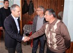Gençlik ve Spor Bakanı Akif Çağatay Kılıç, Konya Beyşehir'de esnaf ziyareti yaptı.