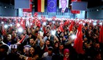 Cumhurbaşkanı Recep Tayyip Erdoğan ile Gençlik ve Spor Bakanı Akif Çağatay Kılıç, Almanya'nın Karlsruhe şehrinde DM Arena'da düzenlenen Gençlik Buluşması Etkinliğine katıldı.