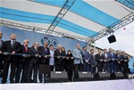 Cumhurbaşkanı Recep Tayyip Erdoğan ile Gençlik ve Spor Bakanı Akif Çağatay Kılıç, Rize'de düzenlenen toplu açılış törenine katıldı.