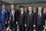 Cumhurbaşkanı Recep Tayyip Erdoğan ile Gençlik ve Spor Bakanı Akif Çağatay Kılıç, Trabzon'da düzenlenen toplu açılış törenine katıldı.