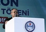 Cumhurbaşkanı Recep Tayyip Erdoğan ile Gençlik ve Spor Bakanı Akif Çağatay Kılıç, Trabzon'da düzenlenen toplu açılış törenine katıldı.