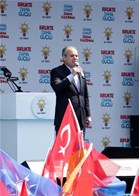 Başbakan Ahmet Davutoğlu ile Gençlik ve Spor Bakanı Akif Çağatay Kılıç, Ak Parti Isparta Mitingine katıldı.