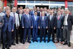 Gençlik ve Spor Bakanı Akif Çağatay Kılıç, Sivas Öğretmenevi'nde STK Başkanları ile öğle yemeğinde bir araya geldi.