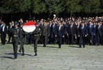 Gençlik ve Spor Bakanı Akif Çağatay Kılıç, 19 Mayıs Atatürk’ü Anma, Gençlik ve Spor Bayramı ile Gençlik Haftası başlangıcı çerçevesinde Anıtkabir ziyareti gerçekleştirdi.