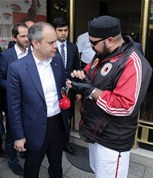 Gençlik ve Spor Bakanı Akif Çağatay Kılıç, Samsun Terme ilçesinde hemşehrileri ile sohbet etti.