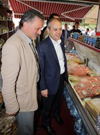 Gençlik ve Spor Bakanı Akif Çağatay Kılıç, Samsun Terme ilçesinde hemşehrileri ile sohbet etti.