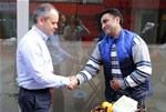 Gençlik ve Spor Bakanı Akif Çağatay Kılıç, Samsun'un Çiftlik Caddesi'nde hemşehrileri ile bir araya geldi.