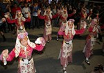Gençlik ve Spor Bakanı Akif Çağatay Kılıç, Samsun'da düzenlenen Gençlik Festivali ve Fener Alayı Yürüyüşüne katıldı.