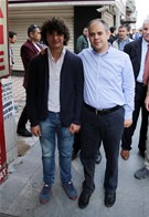 Gençlik ve Spor Bakanı Akif Çağatay Kılıç, Samsun'un Çiftlik Caddesi'nde hemşehrileri ile bir araya geldi.