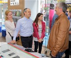Gençlik ve Spor Bakanı Akif Çağatay Kılıç, Samsun'un Çiftlik Caddesi'nde hemşehrileri ile bir araya geldi.