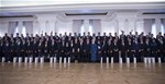 Başbakan Ahmet Davutoğlu, Gençlik ve Spor Bakanı Akif Çağatay Kılıç ile beraberindeki gençleri Çankaya Köşkü'nde kabul etti.