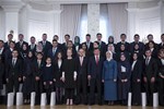 Başbakan Ahmet Davutoğlu, Gençlik ve Spor Bakanı Akif Çağatay Kılıç ile beraberindeki gençleri Çankaya Köşkü'nde kabul etti.