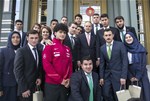 Cumhurbaşkanı Recep Tayyip Erdoğan, Gençlik ve Spor Bakanı Akif Çağatay Kılıç ile beraberindeki gençleri Cumhurbaşkanlığı Sarayı'nda kabul etti.