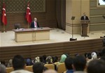 Cumhurbaşkanı Recep Tayyip Erdoğan, Gençlik ve Spor Bakanı Akif Çağatay Kılıç ile beraberindeki gençleri Cumhurbaşkanlığı Sarayı'nda kabul etti.