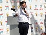 Başbakan Ahmet Davutoğlu ile Gençlik ve Spor Bakanı Akif Çağatay Kılıç, Ak Parti Tokat Mitingine katıldı.