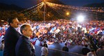 Başbakan Ahmet Davutoğlu ile Gençlik ve Spor Bakanı Akif Çağatay Kılıç, Ak Parti Amasya Mitingine katıldı.