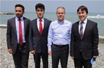 Gençlik ve Spor Bakanı Akif Çağatay Kılıç, Yakakentli hemşehrileri ile sohbet etti.