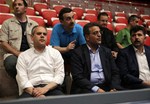Gençlik ve Spor Bakanı Akif Çağatay Kılıç, Başbakan Ahmet Davutoğlu'nun Ankara Atatürk Spor Salonu'nda yapacağı Toplu Açılış Töreni öncesi çalışmaları inceledi.