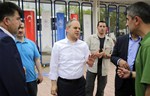 Gençlik ve Spor Bakanı Akif Çağatay Kılıç, Başbakan Ahmet Davutoğlu'nun Ankara Atatürk Spor Salonu'nda yapacağı Toplu Açılış Töreni öncesi çalışmaları inceledi.