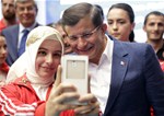 Başbakan Ahmet Davutoğlu ile Gençlik ve Spor Bakanı Akif Çağatay Kılıç, Gençlik ve Spor Bakanlığı’nın 190 adet Spor Tesisin açılışı ile 22 Adet Spor Tesisinin temel atma törenlerine katıldı.