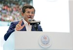 Başbakan Ahmet Davutoğlu ile Gençlik ve Spor Bakanı Akif Çağatay Kılıç, Gençlik ve Spor Bakanlığı’nın 190 adet Spor Tesisin açılışı ile 22 Adet Spor Tesisinin temel atma törenlerine katıldı.