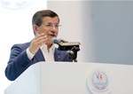 Başbakan Ahmet Davutoğlu ile Gençlik ve Spor Bakanı Akif Çağatay Kılıç, Gençlik ve Spor Bakanlığı’nın 190 adet Spor Tesisin açılışı ile 22 Adet Spor Tesisinin temel atma törenlerine katıldı.